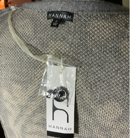 Wear 2 ways. Soft angora-like soft long tunic sweater, wear open or closed S - Picture 3 of 12